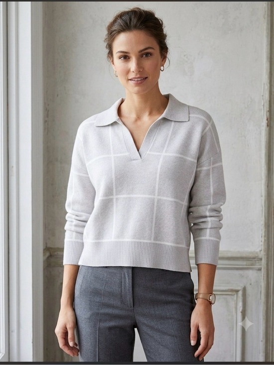 TAHARI Sweaters - Women's TAHARI Grey & White Plaid V-Neck Sweater L